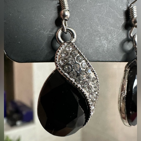 Paparazzi Costume Jewelry Earings NWT - Picture 4 of 4